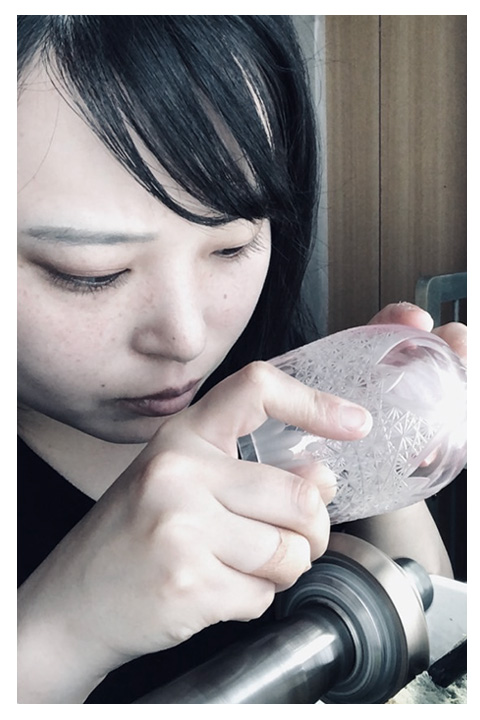 ガラス作家：塩原清夏