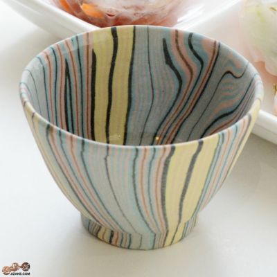 【箱入】練り込み３　まつり　内側釉薬　ぐい呑 ［一点物］