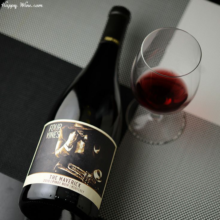 フォー・ヴァインズ　ピノ・ノワール　ザ・マーヴェリック　モントレー(赤)