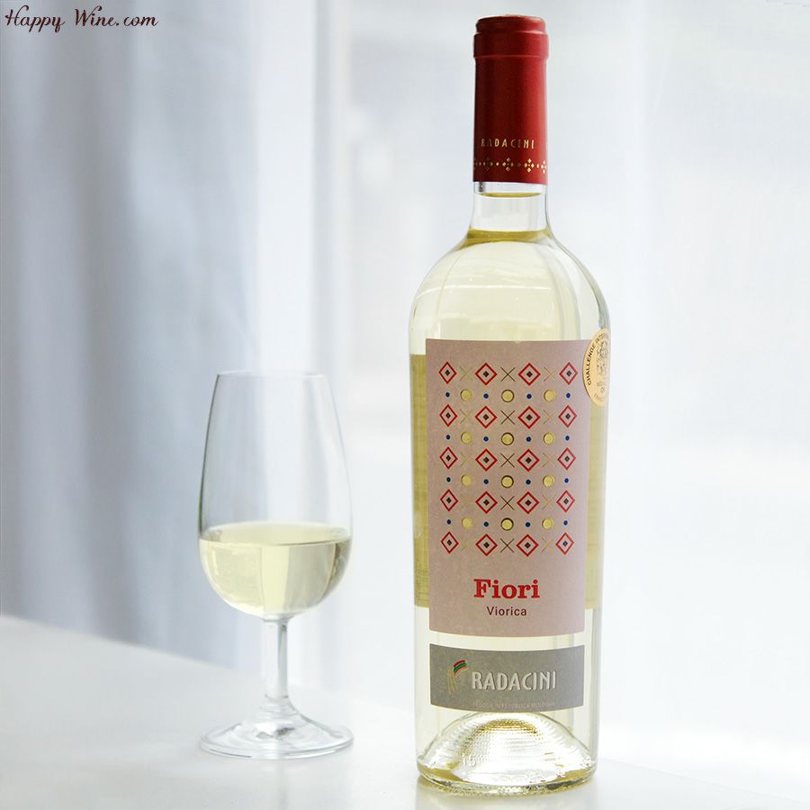 アルバストレレ・ワインズ　ラダチーニ　ヴィオリカ(白)
