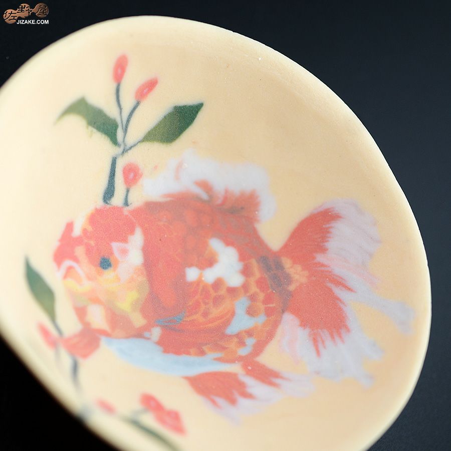 高橋由紀子　金魚　赤　盃