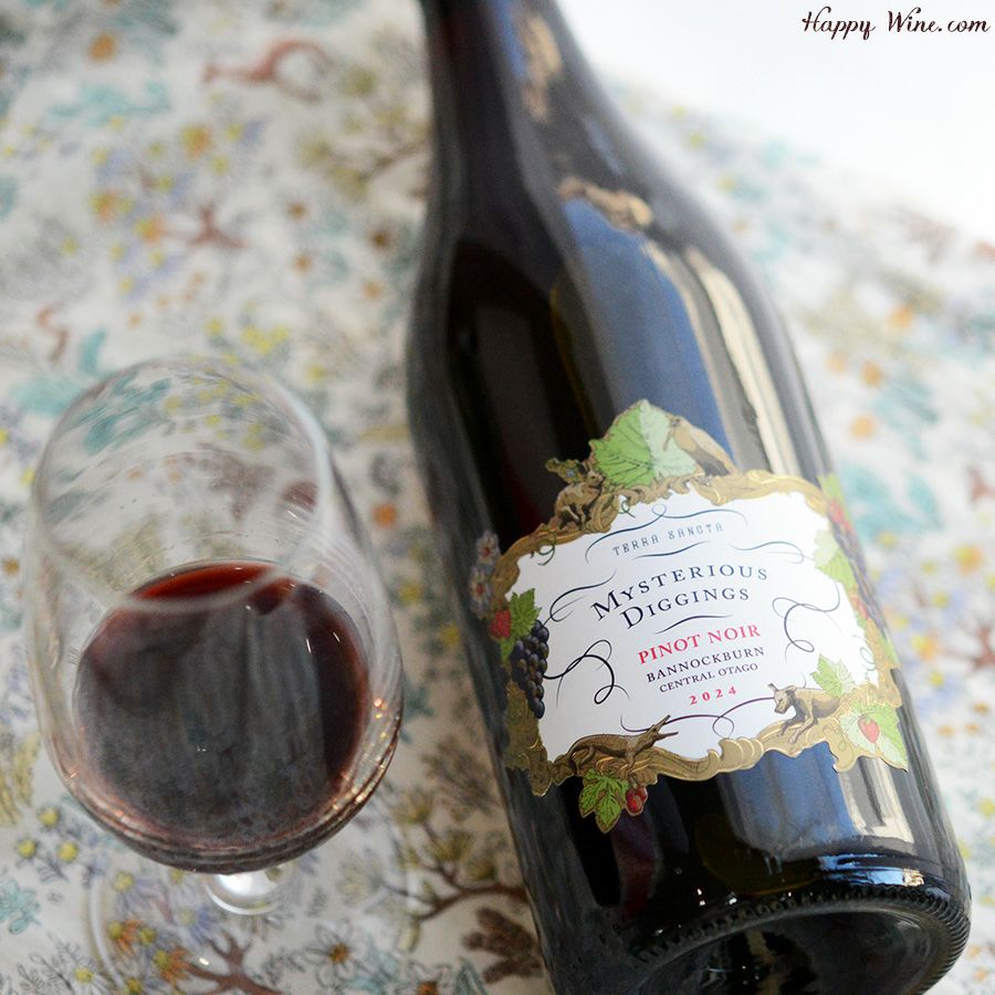テラ・サンクタ　ミステリアス・ディギングス　ピノ・ノワール(赤)